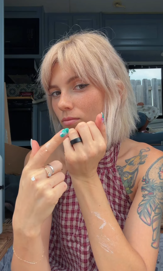 Now I try to pay more attention to my stress, sleep, and overall health, and my AIVELA smart ring makes it easy to keep an eye on those things. 🤍 Highly recommend it!