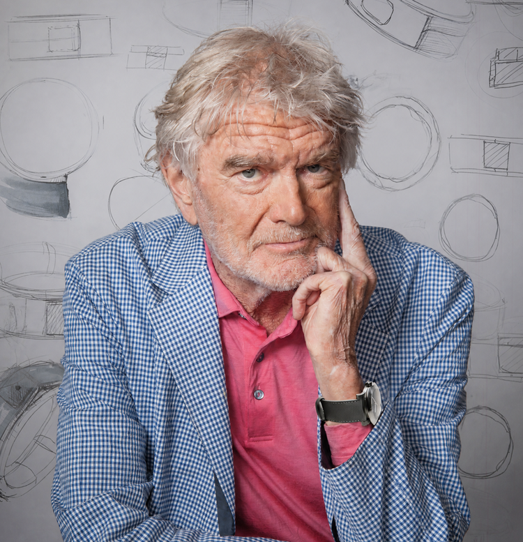 Hartmut Esslinger wearing AIVELA Ring Pro