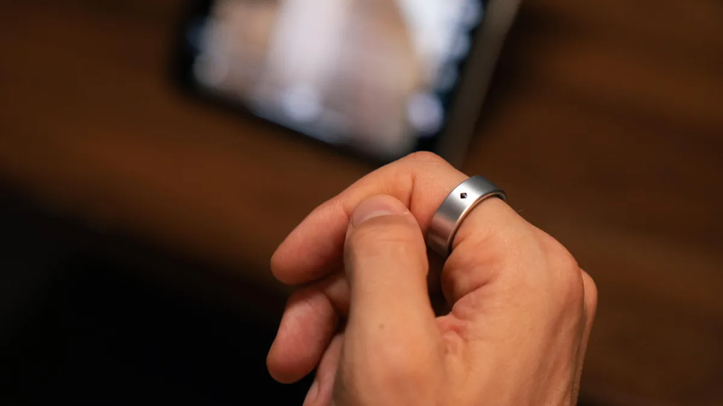 Aivela Takes a Different Spin on the Health-Tracking Smart Ring.
