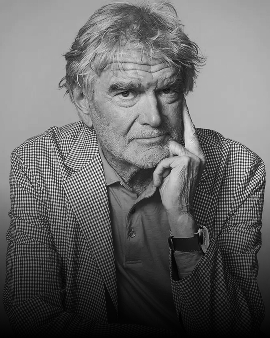 Hartmut Esslinger wearing AIVELA Ring Pro